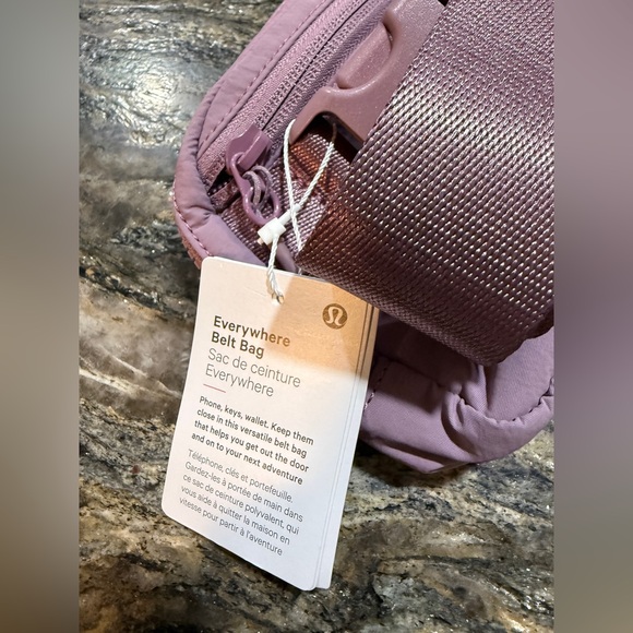 NWT Lululemon Everywhere Belt Bag 1L - Picture 5 of 11